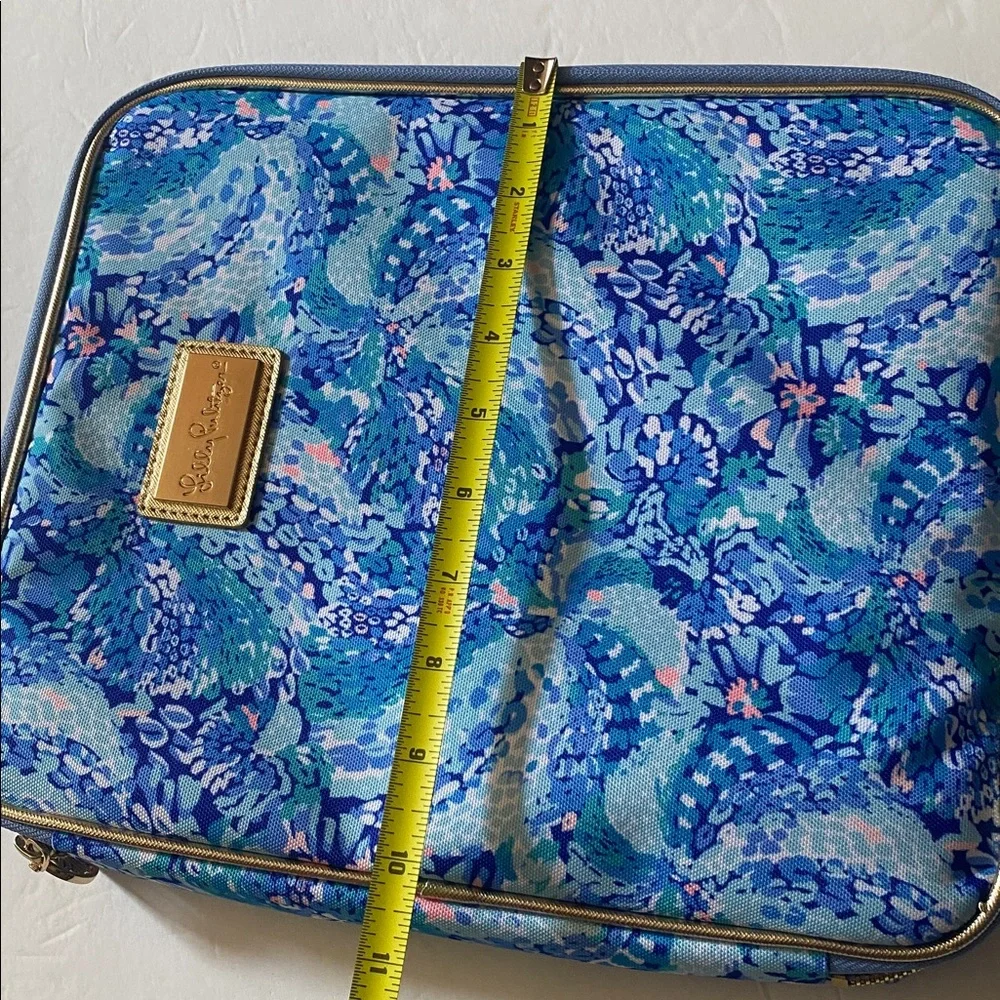 Lilly Pulitzer LARGE AGENDA FOLIO Case Cover Wave After Wave Blue Gold Zip